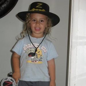 Meet your Posher, Narkis